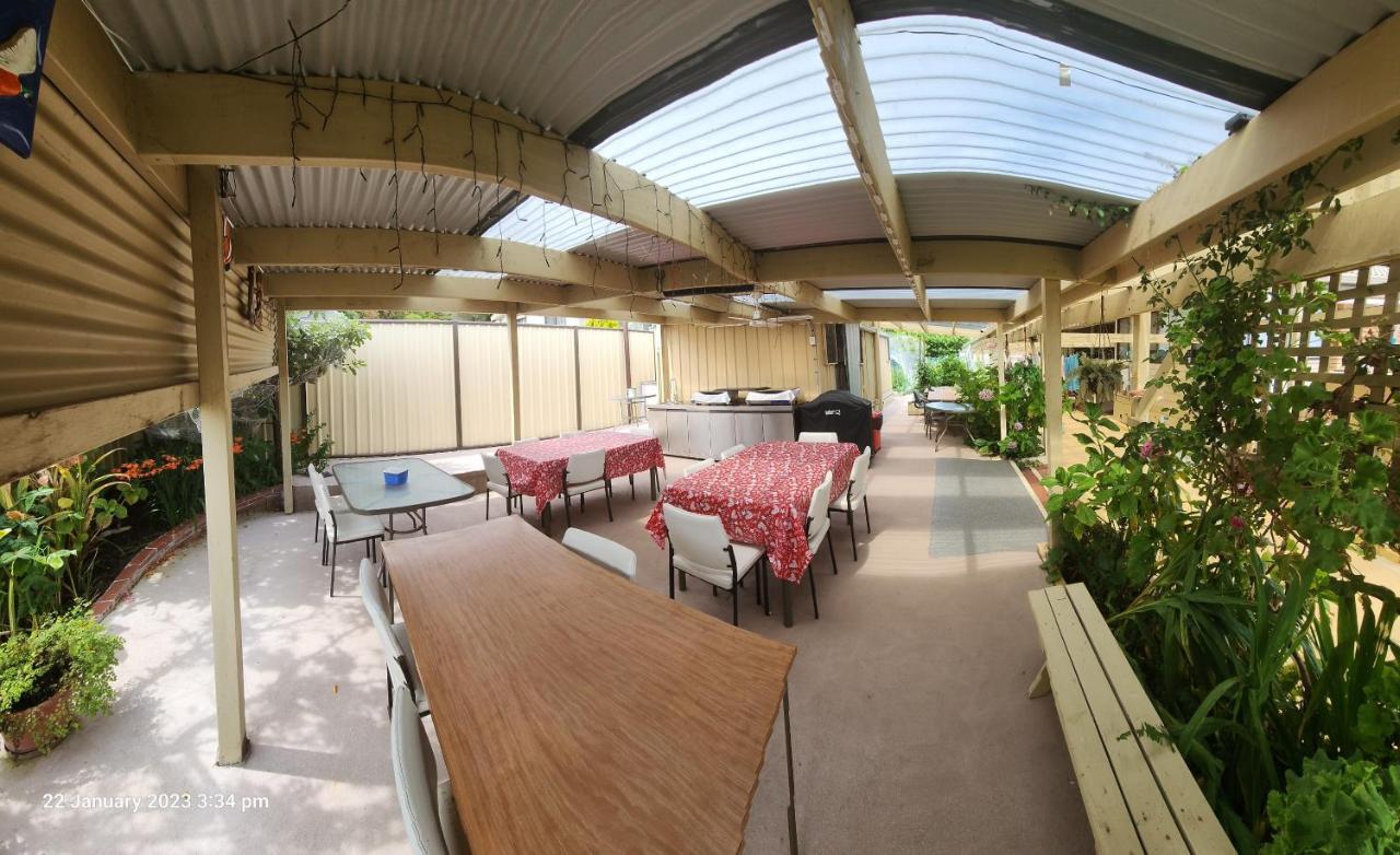 Traplins Accomodation Lakes Entrance Extérieur photo